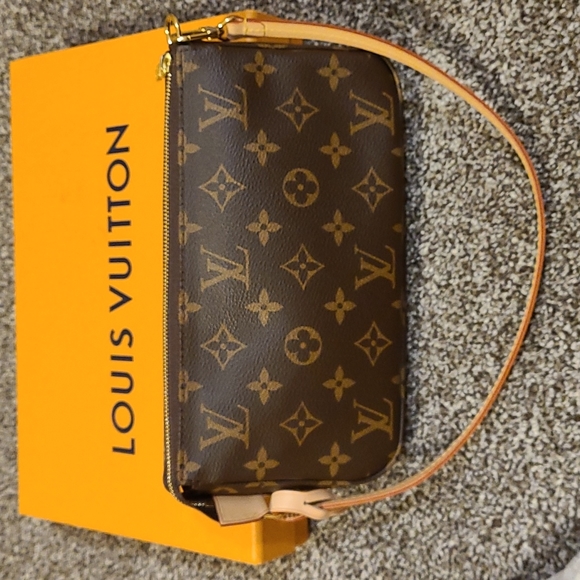 Louis Vuitton Handbags - Authentic Pochette Accessories